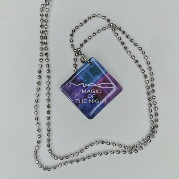 MAC Cosmetics MAGIC OF THE NIGHT Necklace - Picture 2 of 2